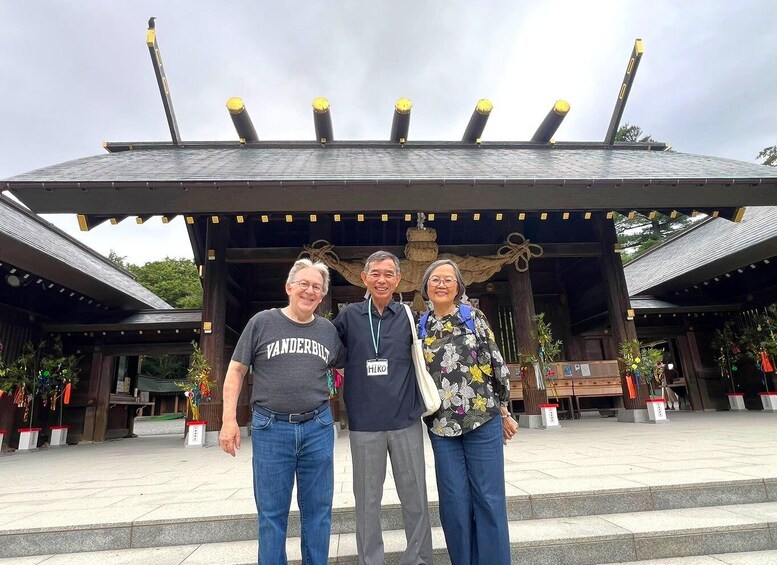 Picture 2 for Activity Hokkaido: Hokkaido Shrine Guided Tour & Local Sweets 3