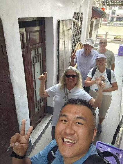 Picture 18 for Activity Shanghai：Yu Garden, Temple, Water Town Tour w/Hop-On Hop-Off 4