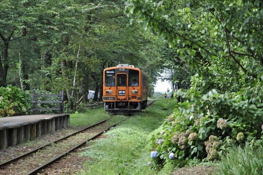 Goshogawara Full-Day Private Tour with Nationally-Licensed Guide