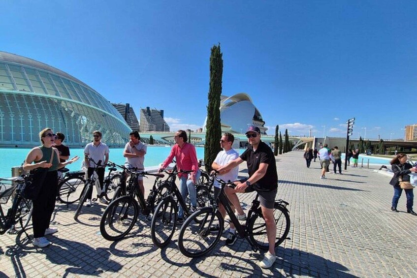 Valencia Electric Bike Tour: Self-Guided Half-Day Experience 5