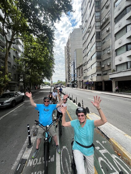 Picture 8 for Activity Montevideo: Guided Electric Bike Tours 4