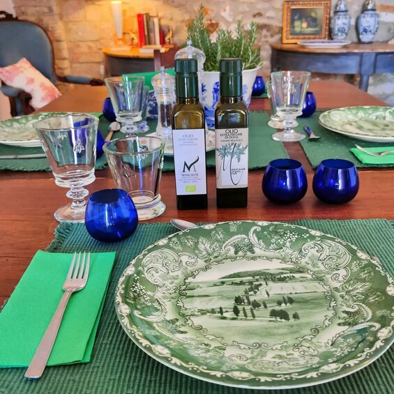 Pienza: olive grove tour and oil tasting with a light lunch 1