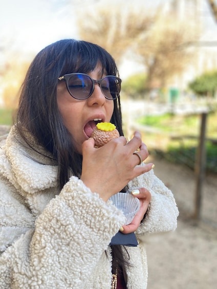 Picture 6 for Activity Paris: Le Marais Bakery and Pastry Food Tour with Tastings 4