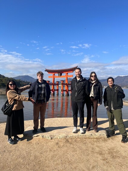 Picture 6 for Activity Hiroshima & Miyajima 6.5h Guided Tour – Dome, Park & Shrine 2