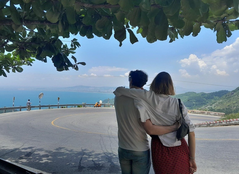 Hue: Private Transfer to Hoi An via Many Attractions 1