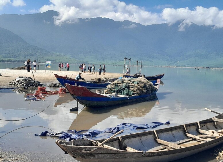 Picture 4 for Activity Hue: Private Transfer to Hoi An via Many Attractions 2