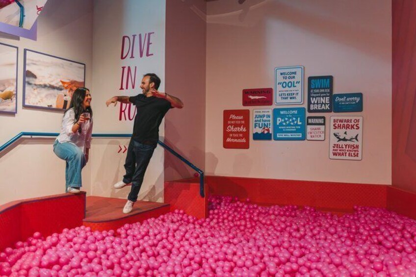 Porto: Pink Palace - Immersive Rosé Wine Museum with 5 Tastings 1