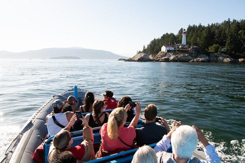 Private Vancouver Signature Land with City and Seals Experience 3