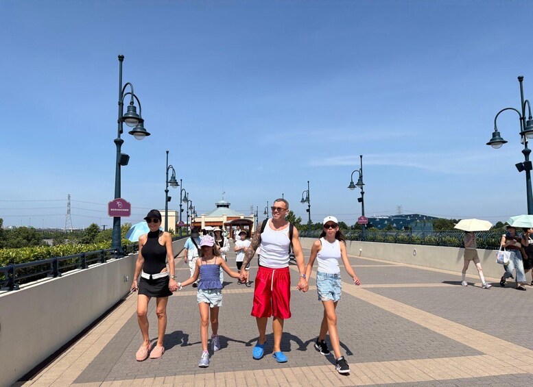 Picture 14 for Activity Shanghai: Disneyland Private Group Day Trip 2