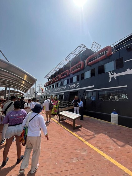 Cartagena: 3-story Volar Boat with White Night and Dinner 1