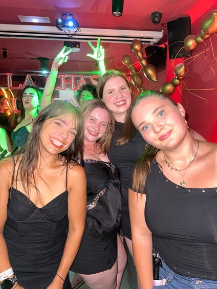 Picture 4 for Activity MADRID PUB CRAWL: FREE SHOTS, VIP CLUB ENTRY & PARTY GUIDE 2