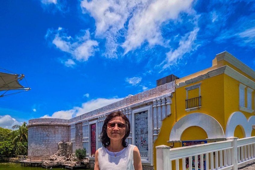 Cancun Shopping Private Guided Tour & City Sightseeing 4