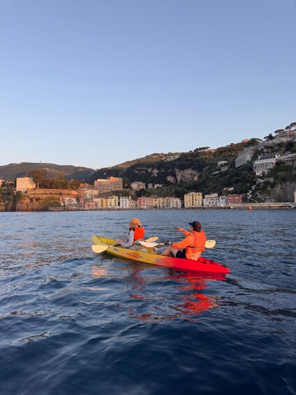 Sorrento: kayak small group tour to Bagni Regina Giovanna 1