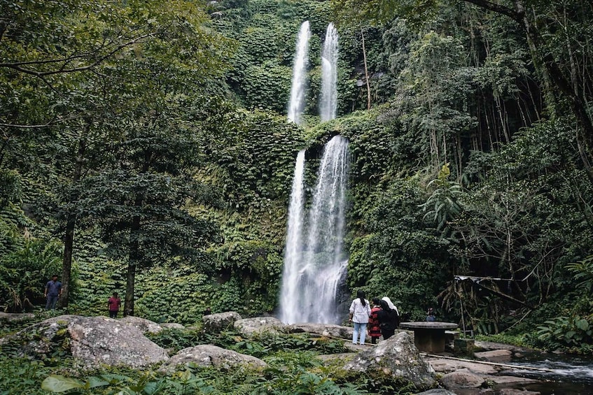 Picture 4 for Activity Lombok Senaru: Sasak Village, Waterfall & River Tubing Tour 4