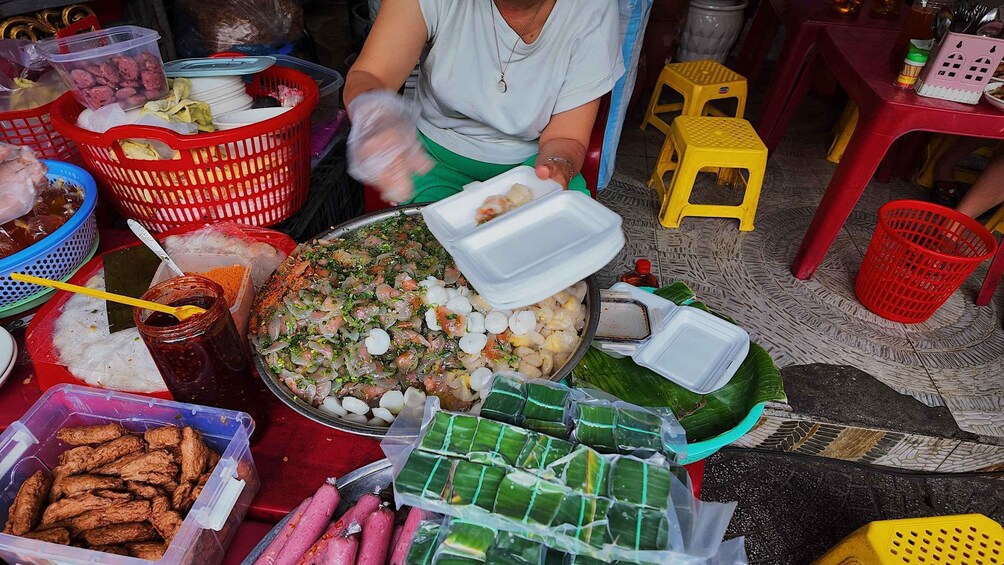 Picture 10 for Activity Hoi An Food Tour: Backstreets, Market Walk & 12 Tastings 2