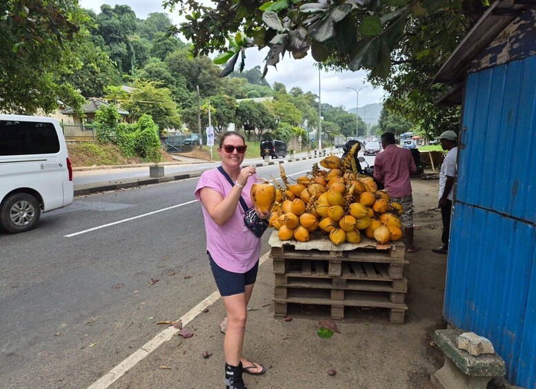 Picture 40 for Activity Kandy Street Food Safari by Tuk-Tuk – Flavors of the Ceylon 2