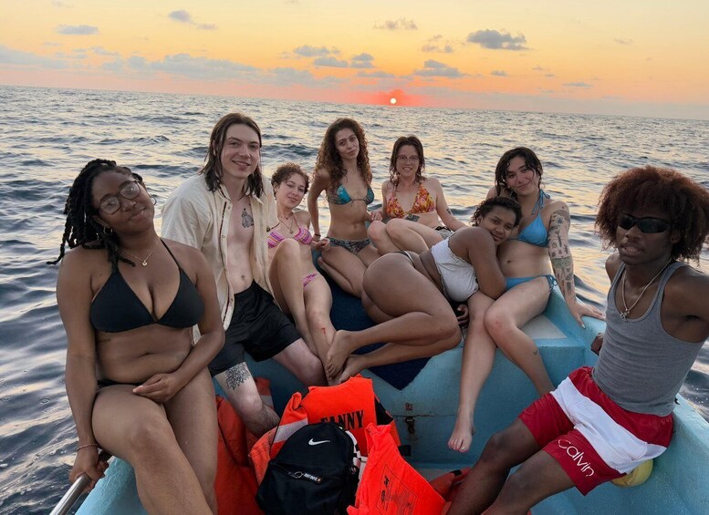 Picture 6 for Activity Puerto Escondido: Boat tour to enjoy the sunset 5