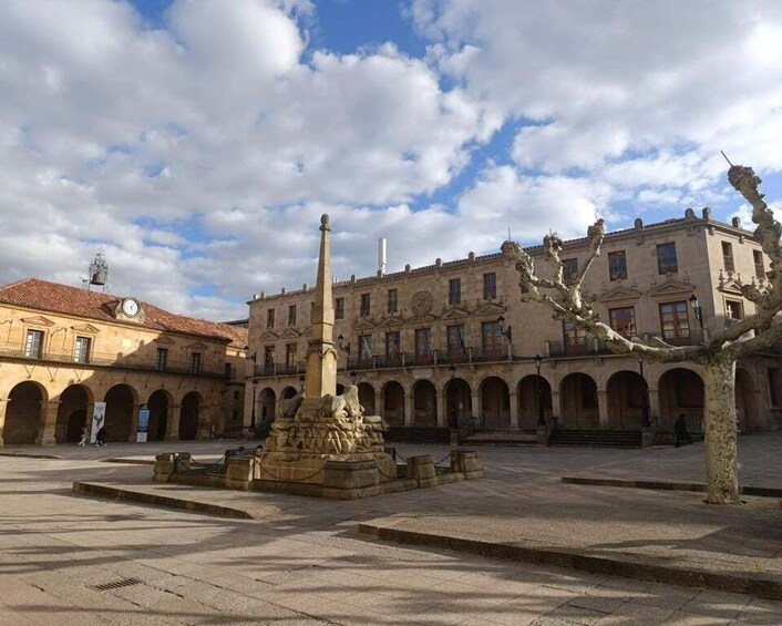 Picture 1 for Activity Soria Through Time: Tour of the city center 5