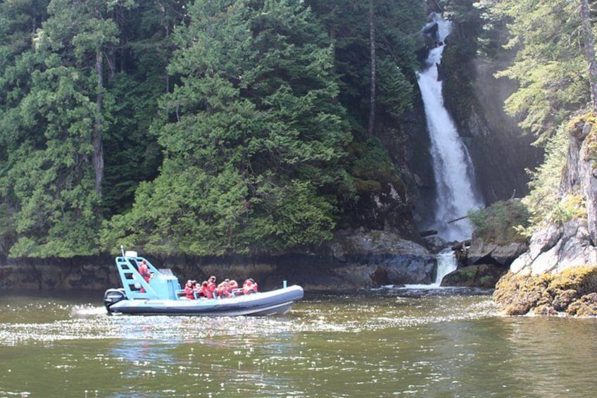 Private Vancouver Signature Tour City & Granite Falls Experience 1