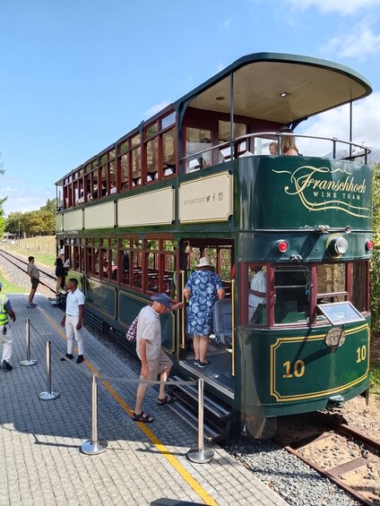 Cape Town: FRANSCHHOEK WINE TRAM EXPERIENCE. 1