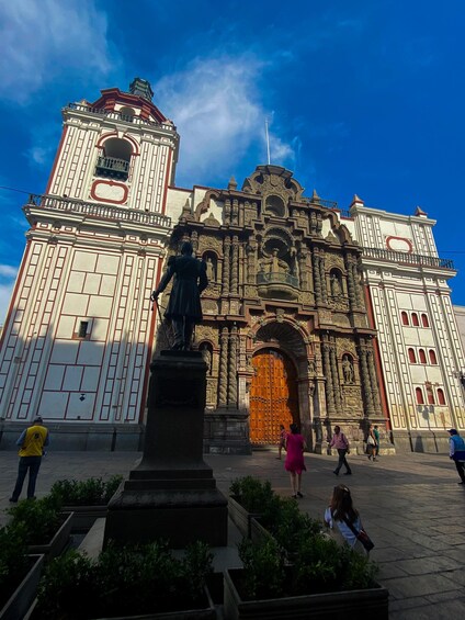 Picture 16 for Activity Lima sightseeing tour with Pisco Sour preparation + Catacombs and Churros 4