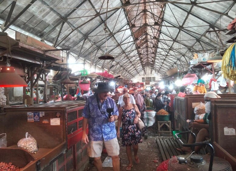 Surabaya Private Tour with Lunch 1