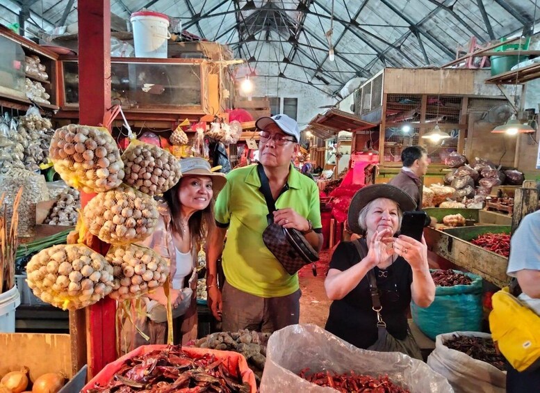 Picture 2 for Activity Surabaya Private Tour with Lunch 4