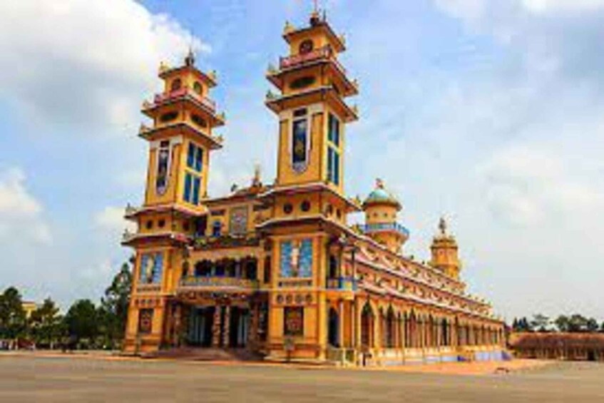 A large, ornate temple with multiple towers and domes. 5