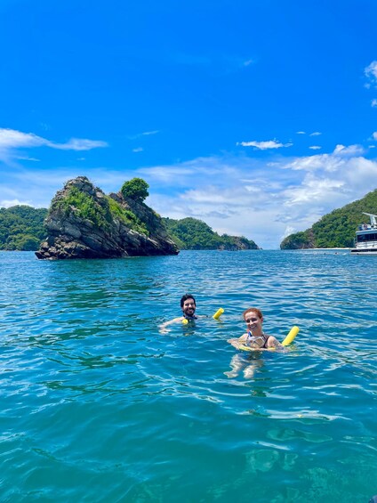 From Jacó: Isla Tortuga Small-group Adventure Tour 1