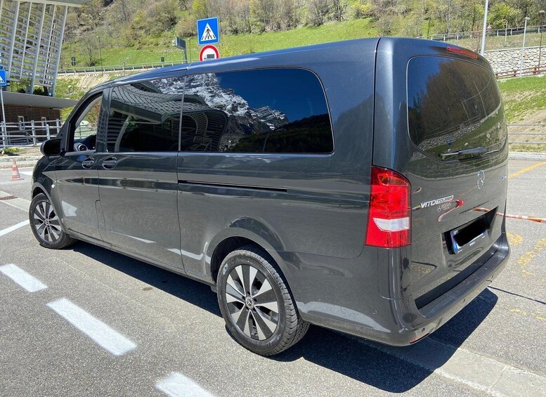 Picture 3 for Activity from Milan to MALPENSA Airport Transfer - V CLASS MERCEDES 1