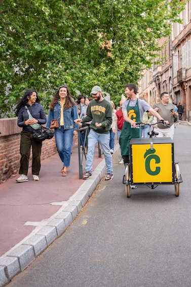 Cheeses, wines and Toulouse's history Tour 1