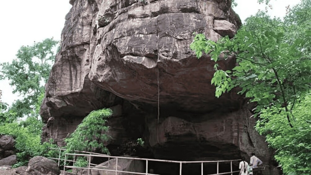Picture 5 for Activity DAY TRIP TO BHIMBETKA FROM BHOPAL 2
