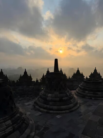 Picture 7 for Activity Yogyakarta: Borobudur Sunrise from temple with Breakfast 5