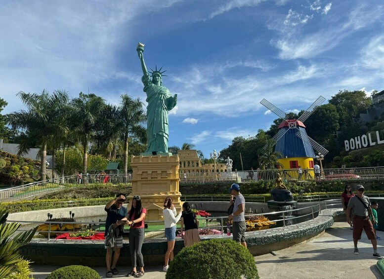 Picture 9 for Activity Bohol Chocolate Hills, Mirror of the World & Tarsier Tour 4