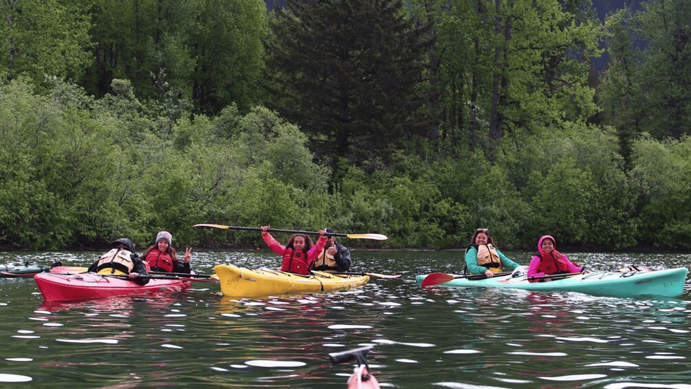 Picture 2 for Activity Seward: Family-Friendly Bear Lake Kayak Tour 3
