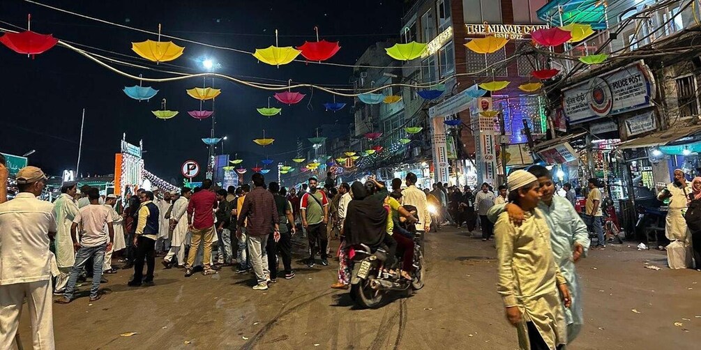 Picture 3 for Activity Delhi: Private Chandni Chowk, Food Tasting, & Tuk-Tuk Tour 2