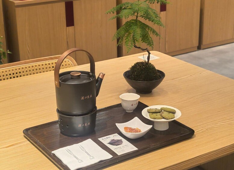 Picture 25 for Activity Wuhan: Tea Ceremony, Pottery Workshop, and City Views 4