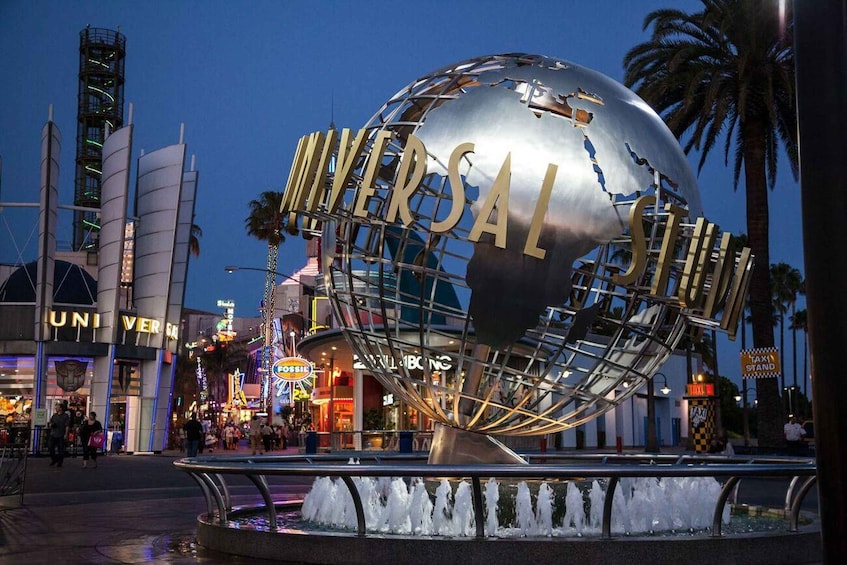 Picture 2 for Activity Orlando: Universal Studios Shuttle Service 2