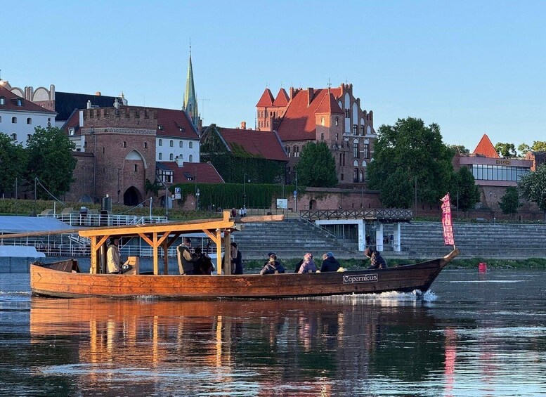 Picture 2 for Activity Panorama of Toruń - 25-minute cruise 2