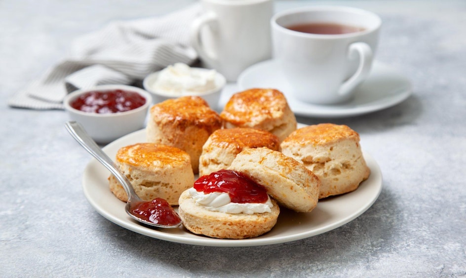 London: Traditional Scone Making Workshop 1
