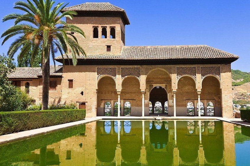 Private Granada Alhambra Tour from Seville 5