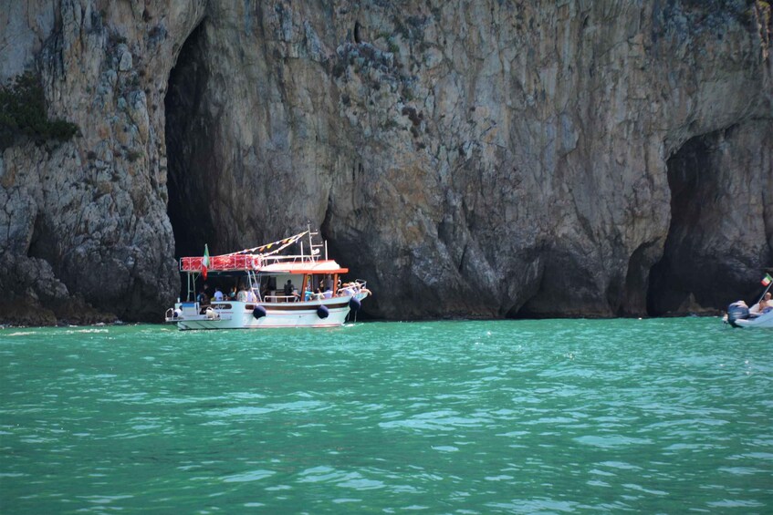 Tour of the Pirate Caves 1