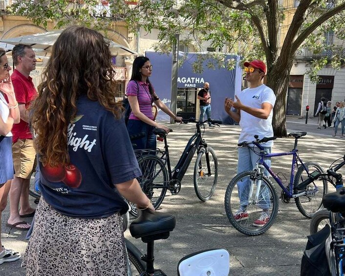 Picture 8 for Activity Montpellier: Guided tour of the city center by electric bike 2