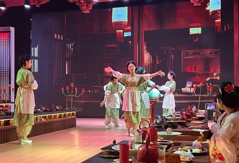 Picture 2 for Activity Luoyang: Tang Palace Xing Yi Fang Banquet with Show 3