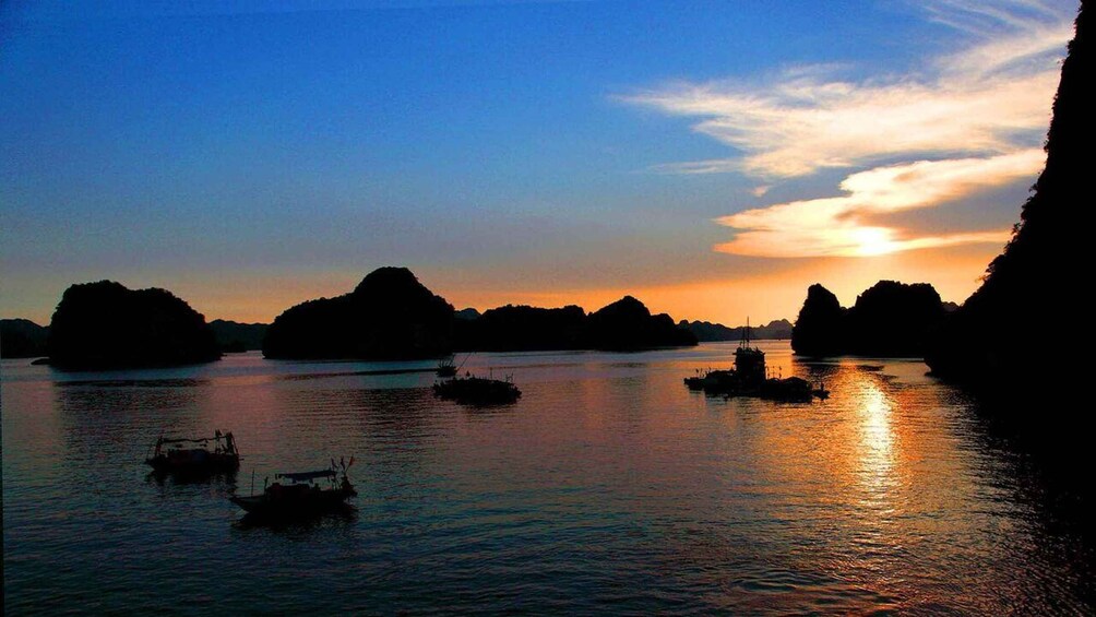 Picture 29 for Activity Lan Ha Bay 2D1N: D1 8AM → D2 3PM & Bioluminescent Kayak 4