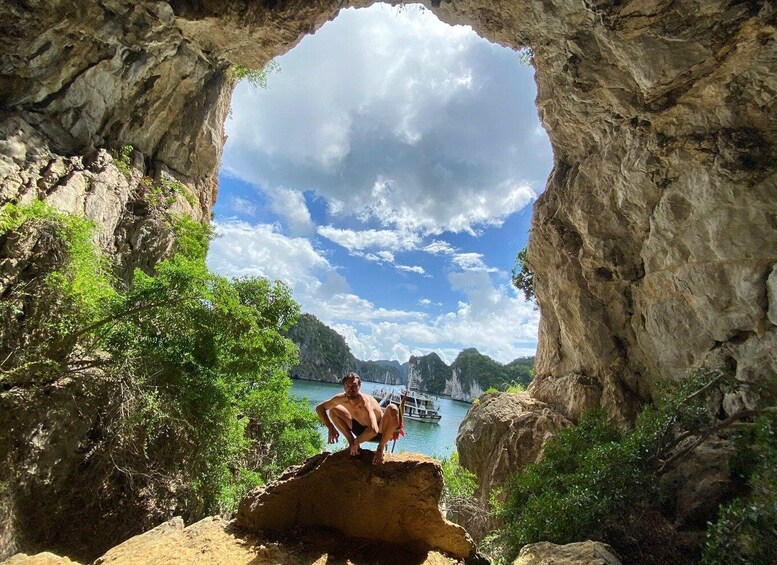 Picture 16 for Activity Lan Ha Bay & Ha Long Bay Overnight Cruise (2 Days / 1 Night) 5