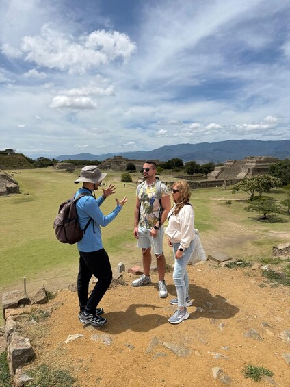 Picture 1 for Activity Monte Albán Morning Half-Day Tour: Transport & Guide 2