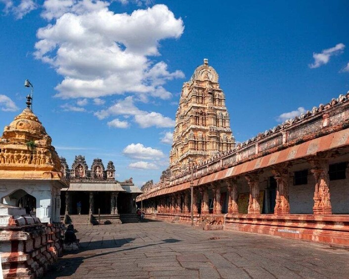 Experience Hampi’s Rich History: Guided Full Day Tour by Car 1