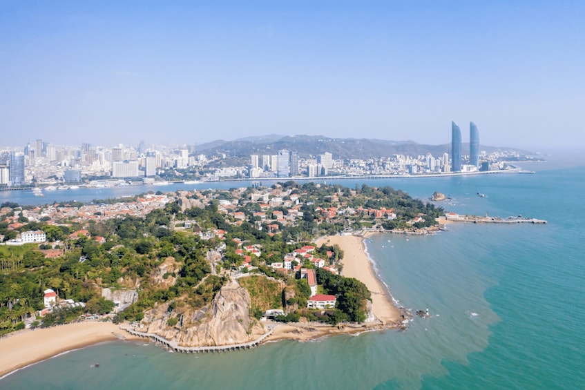 Picture 5 for Activity Xiamen: Nanputuo Temple, Gulangyu Island & Trail Tour 2