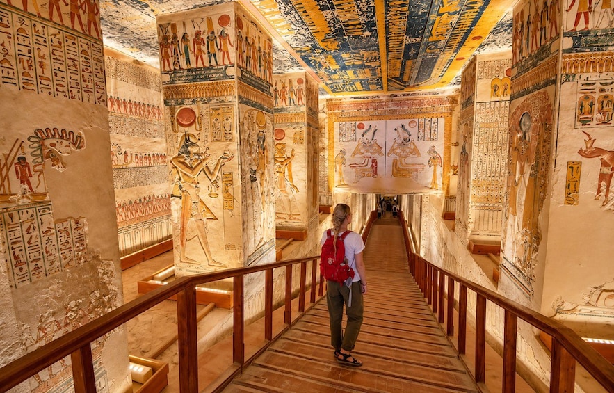 Picture 1 for Activity Hurghada: Luxor Valley of the Kings & Tutankhamun Tomb Trip 4